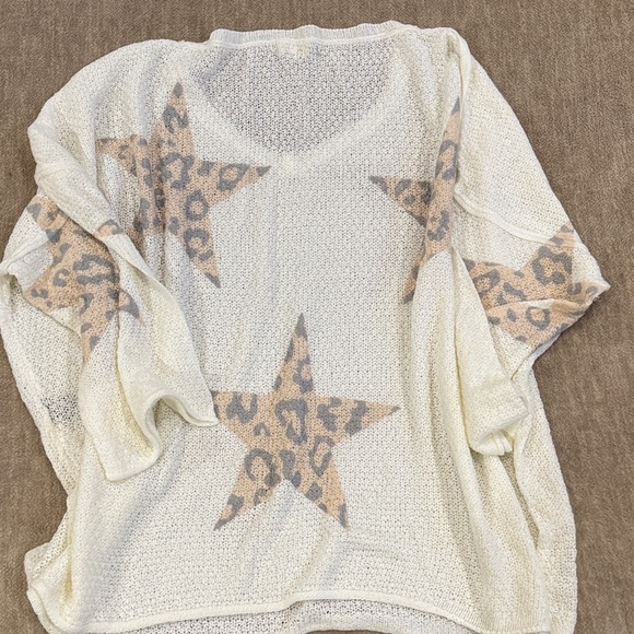 POL Cream Leopard Star Knit Blouse - Picture 4 of 4
